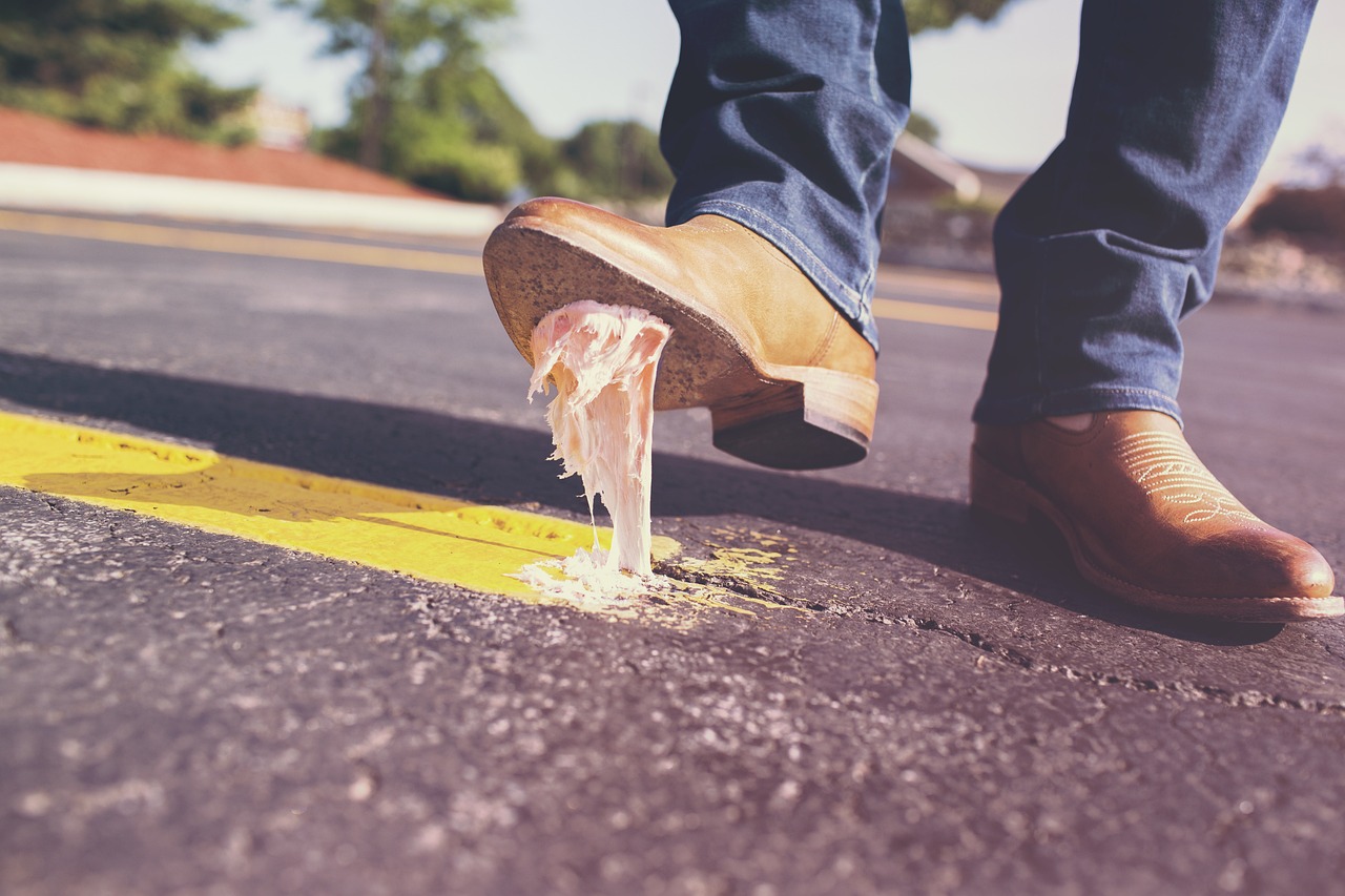 What are the warning signs that your business is heading toward financial trouble?